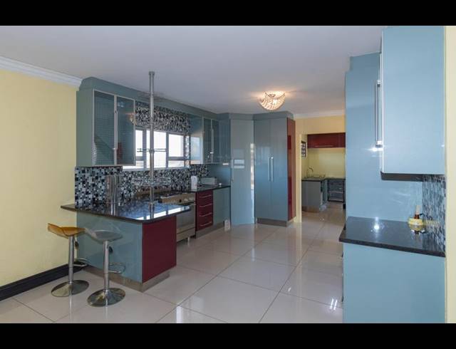 6 BEDROOM HOUSE FOR SALE IN RIETVLEI VIEW COUNTRY ESTATES